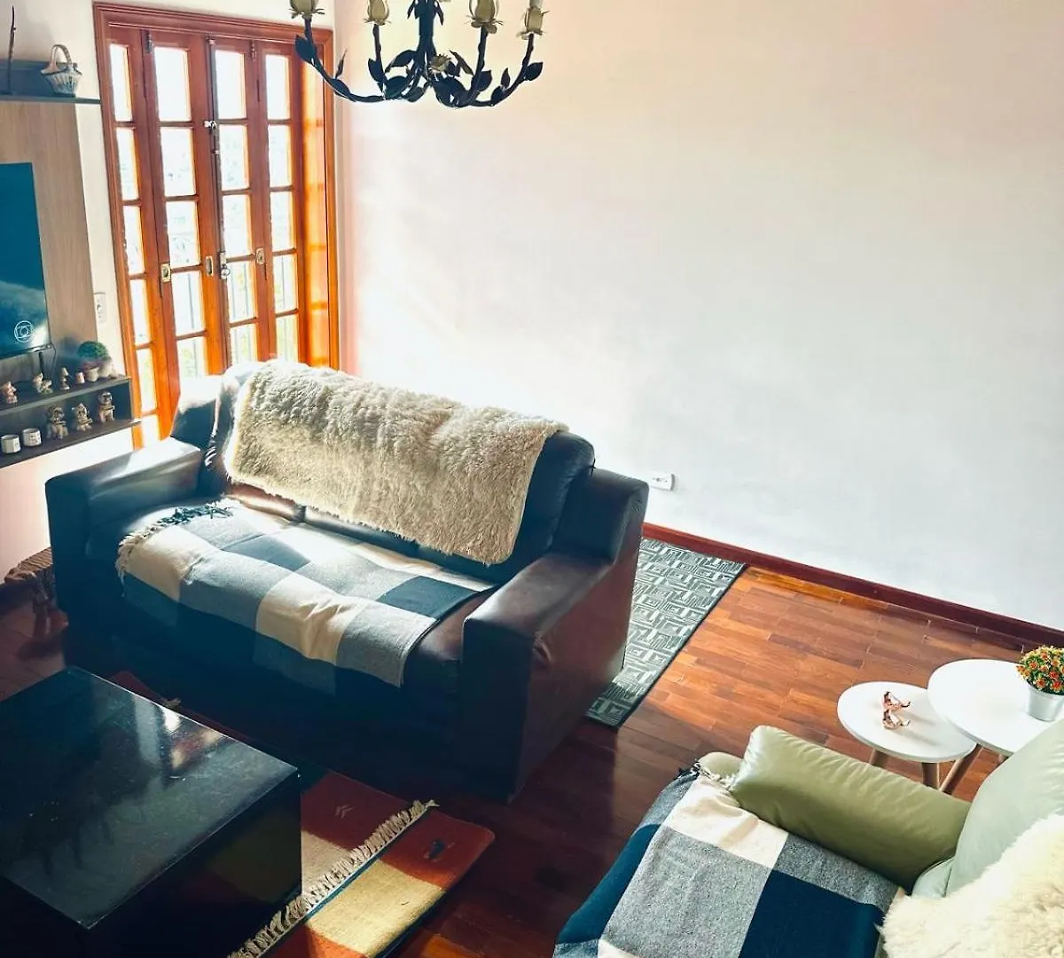 Lar Loudge Montanhes Vila Campos do Jordão Casa de Férias