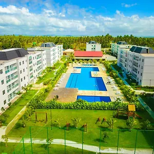 https://palm-village-acqua.portodegalinhashotels.com